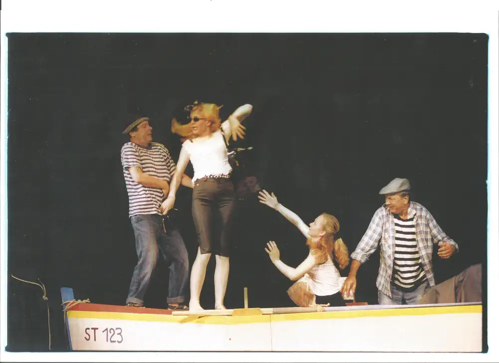 Starci — scena