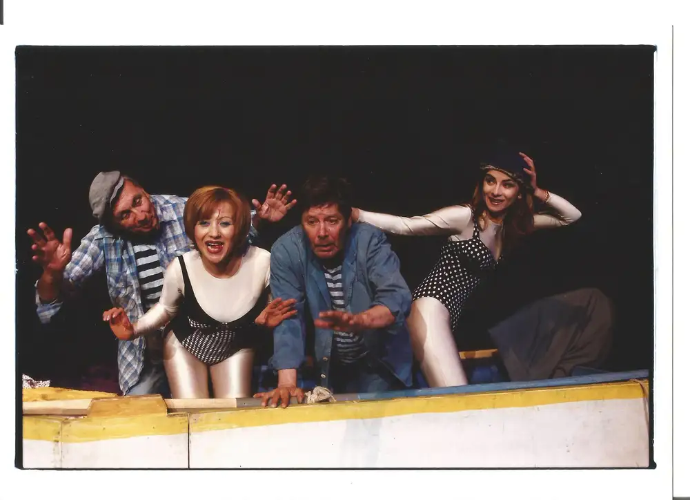 Starci — scena